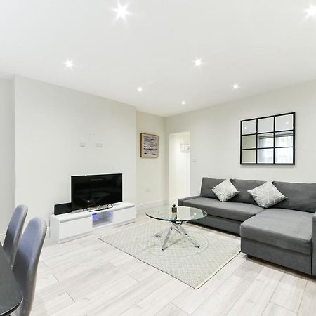 Chic Apartment By Hyde Park London Eksteriør billede