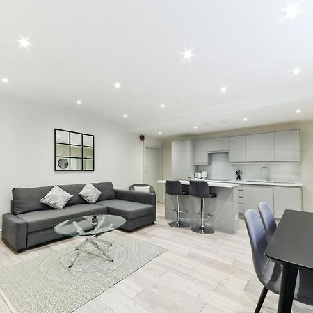 Chic Apartment By Hyde Park London Eksteriør billede