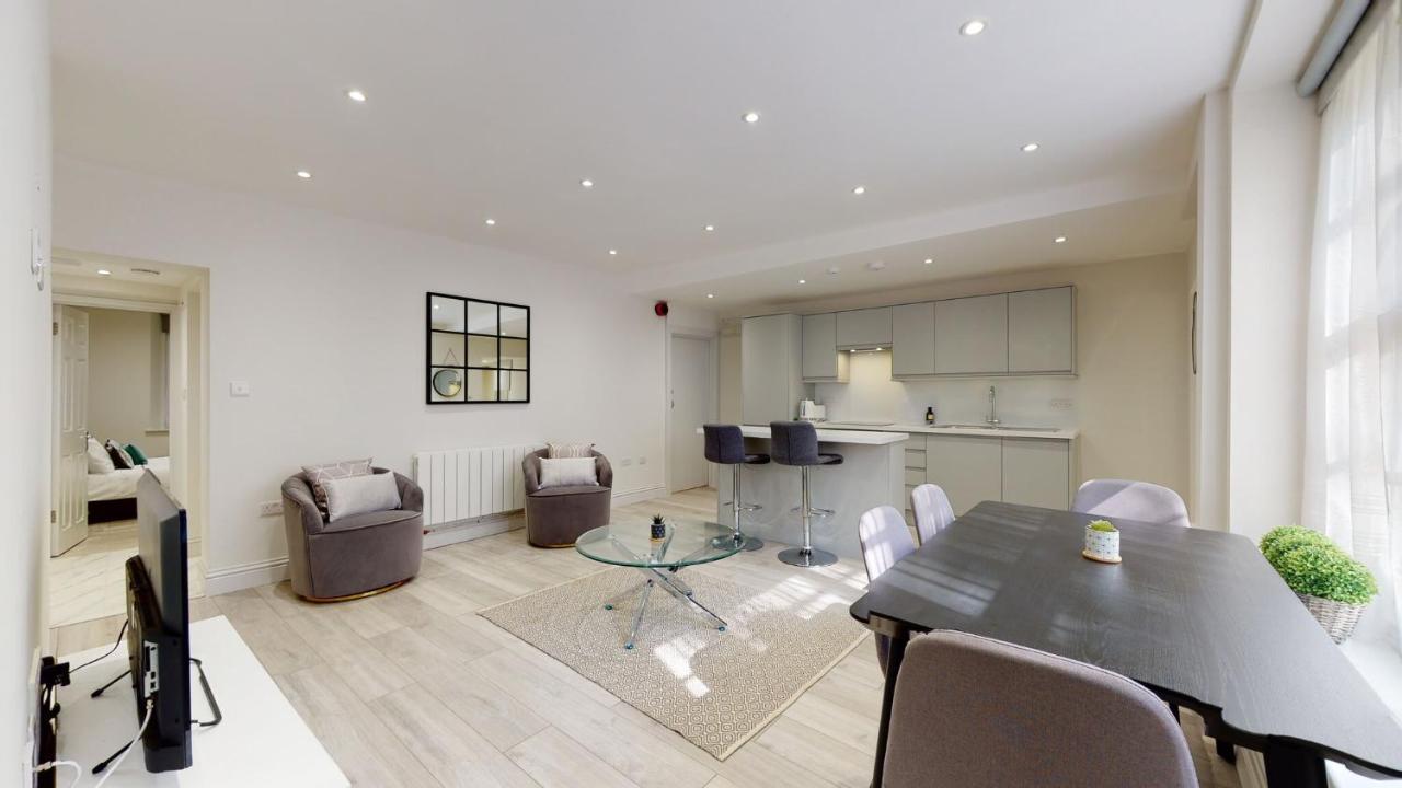 Chic Apartment By Hyde Park London Eksteriør billede