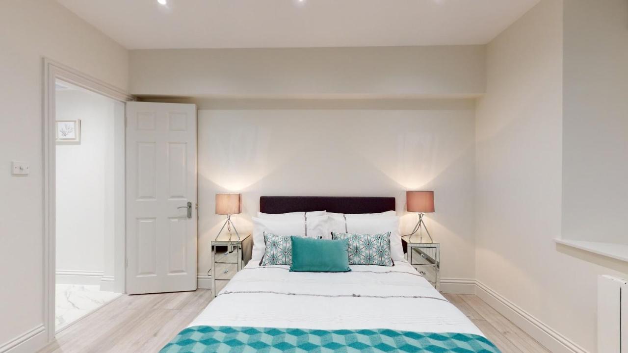 Chic Apartment By Hyde Park London Eksteriør billede