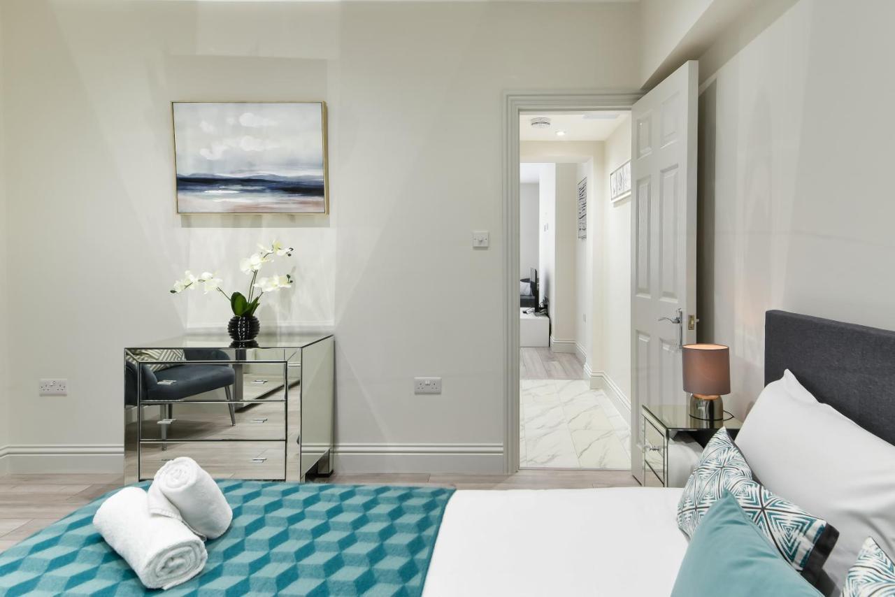 Chic Apartment By Hyde Park London Eksteriør billede