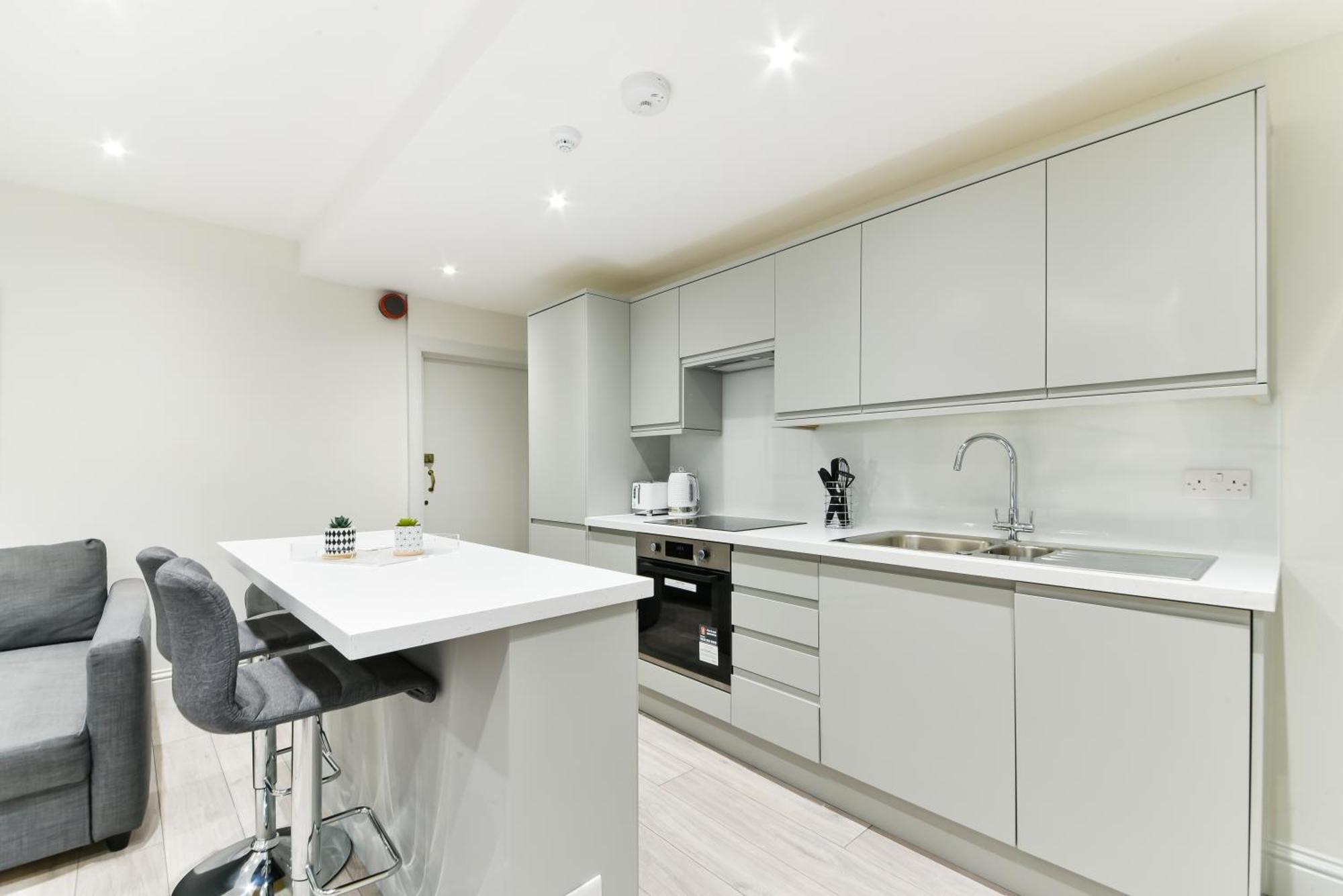 Chic Apartment By Hyde Park London Eksteriør billede